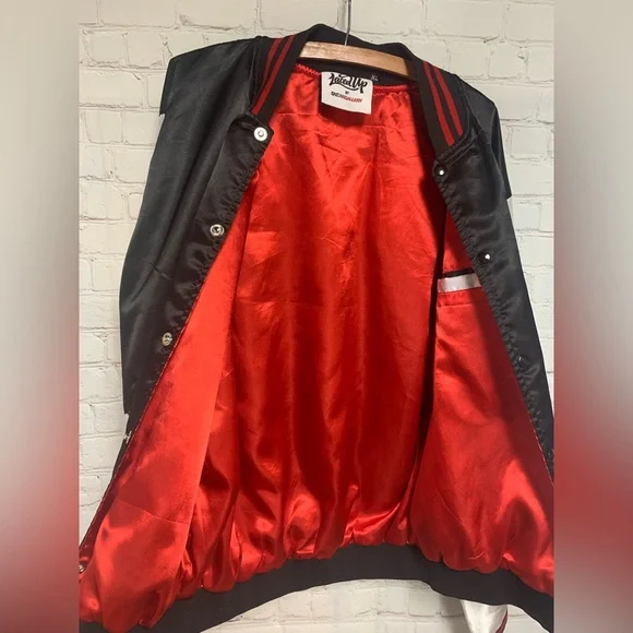Vintage Laced Up Sneak Gallery 23 Jordan Satin Chicago '95-'96 Jacket XL - Picture 3 of 5